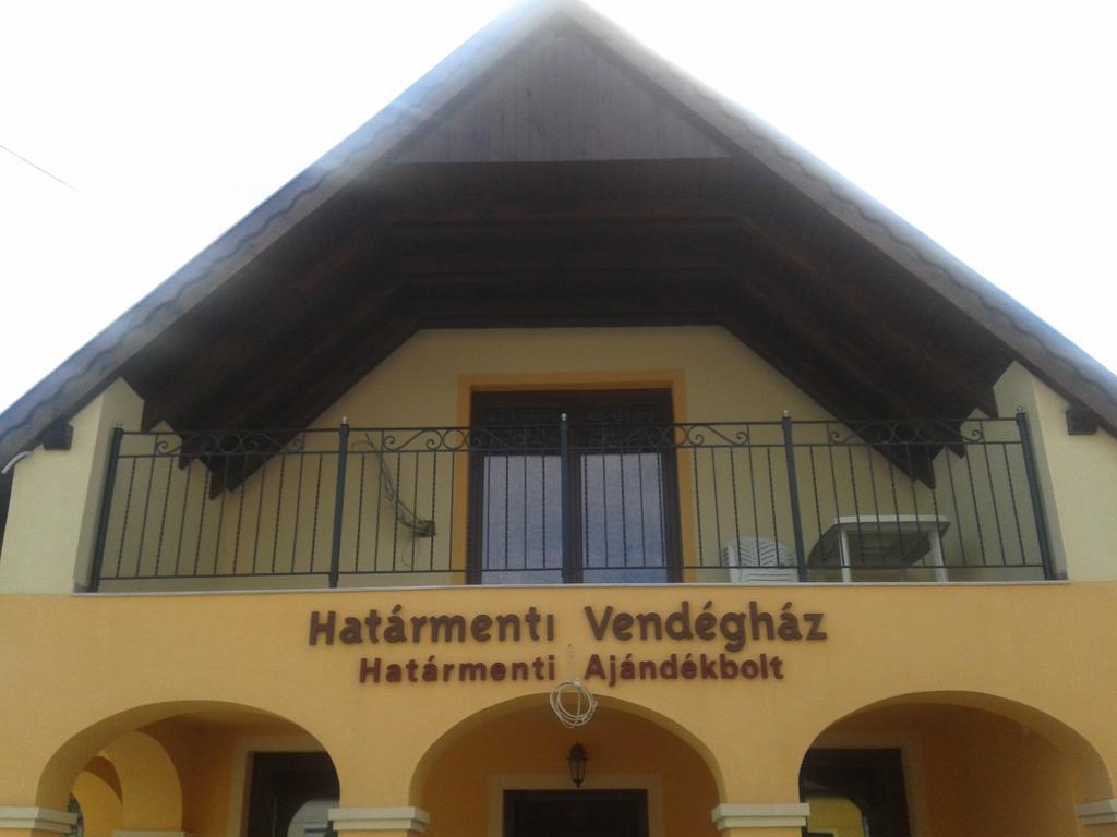 Határmenti Vendégház Zsira Exterior foto