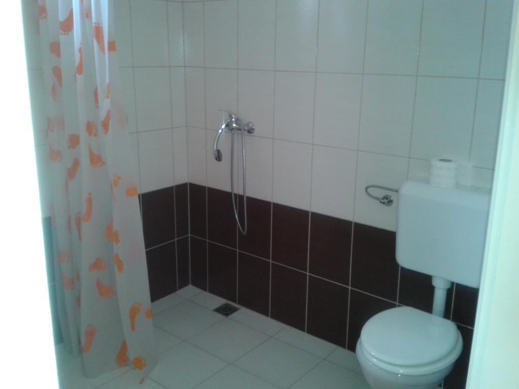 Határmenti Vendégház Zsira Habitación foto